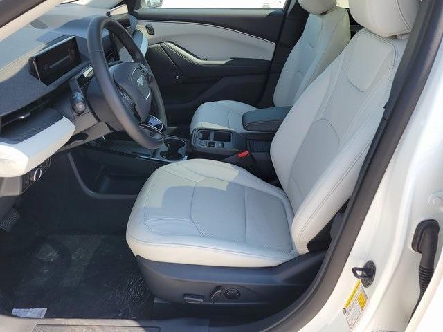 Photo of 2025 Star White Ford Mustang Mach-E