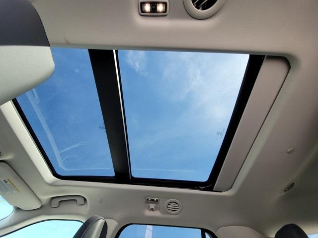 Photo of 2025 Vapor Blue Metallic Ford Explorer