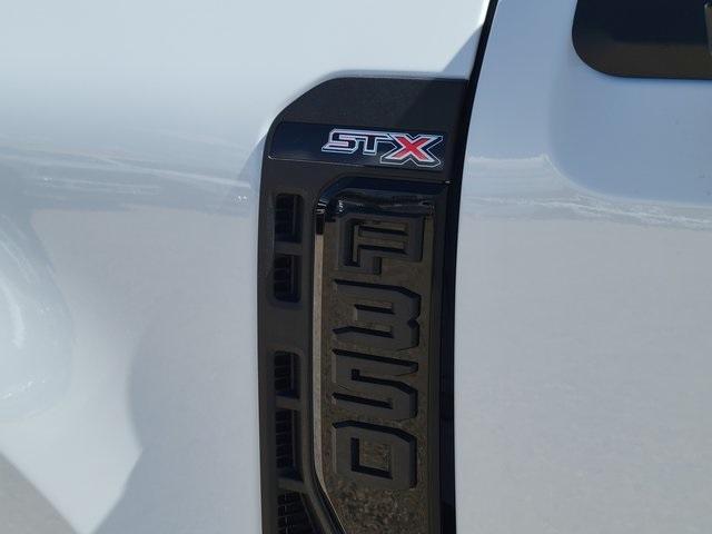 Photo of 2026 Oxford White Ford F-350
