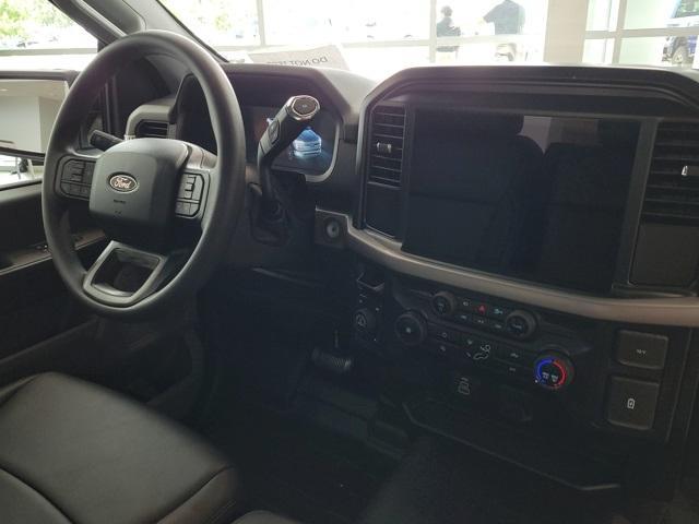 Photo of 2025 Iconic Silver Metallic Ford F-150