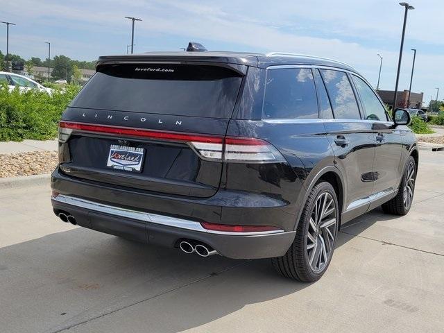 Photo of 2025 Infinite Black Metallic Lincoln Aviator