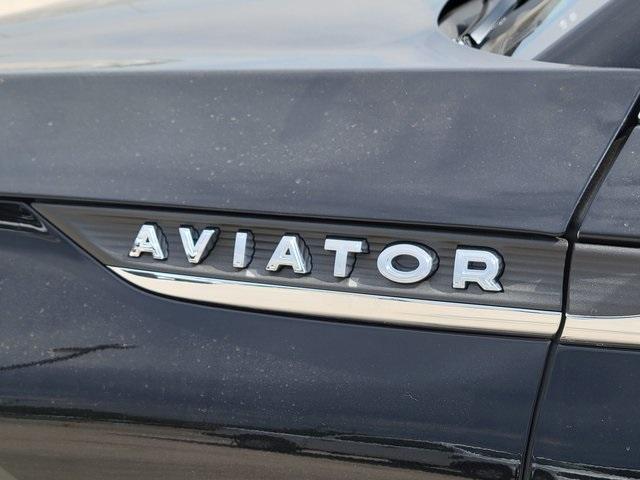 Photo of 2025 Infinite Black Metallic Lincoln Aviator