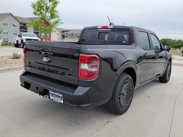 Photo of 2025 Shadow Black Ford Maverick