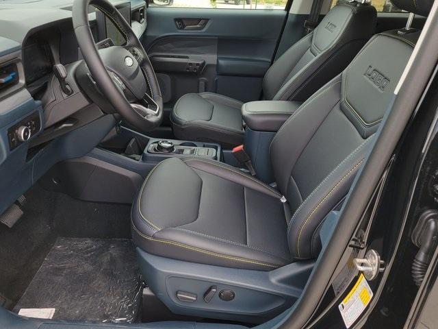 Photo of 2025 Shadow Black Ford Maverick