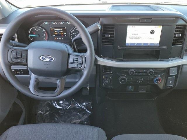 Photo of 2025 Oxford White Ford F-350