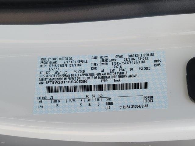 Photo of 2025 Oxford White Ford F-250