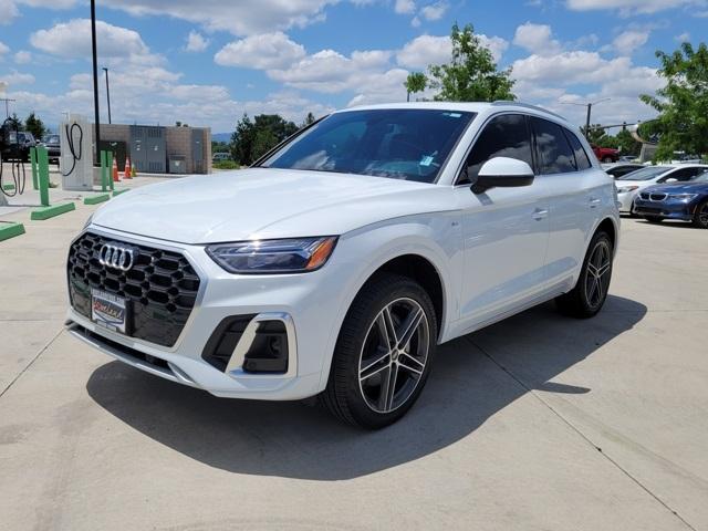 Photo of 2025 Glacier White Metallic Audi Q5