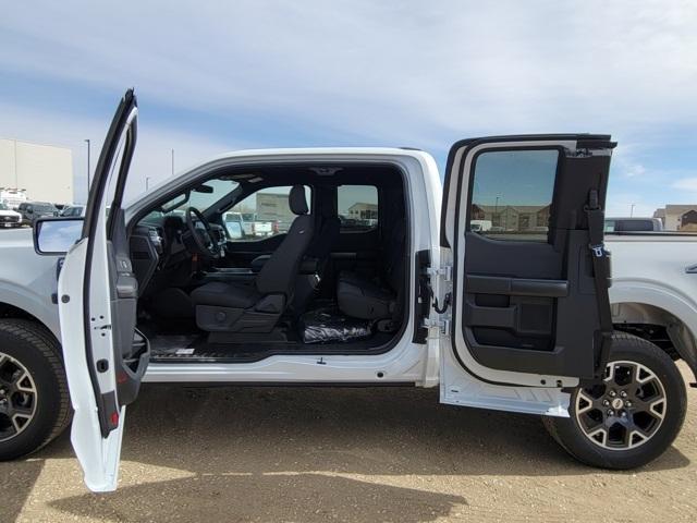 Photo of 2025 Space White Metallic Ford F-150