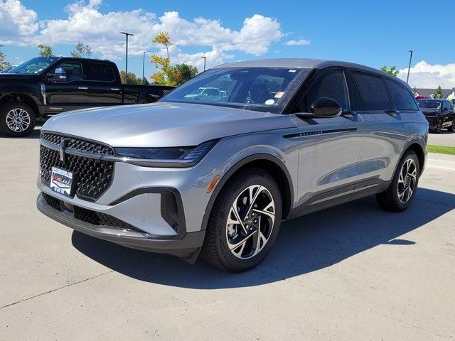 Photo of 2025 Gray Metallic Lincoln Nautilus