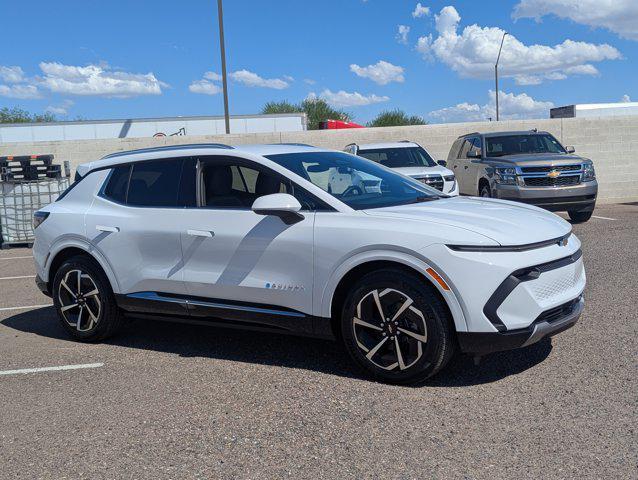 Photo of 2024 Summit White Chevrolet Equinox EV