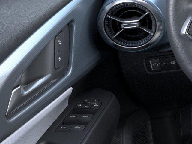 Photo of 2025 Summit White Chevrolet Equinox EV