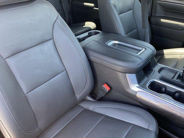 Photo of 2022 Silver Ice Metallic Chevrolet Silverado 1500