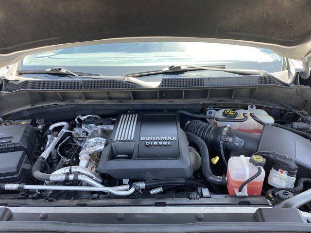 Photo of 2022 Silver Ice Metallic Chevrolet Silverado 1500