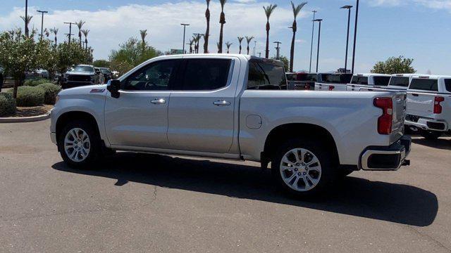 Photo of 2022 Silver Ice Metallic Chevrolet Silverado 1500