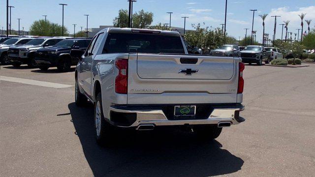 Photo of 2022 Silver Ice Metallic Chevrolet Silverado 1500