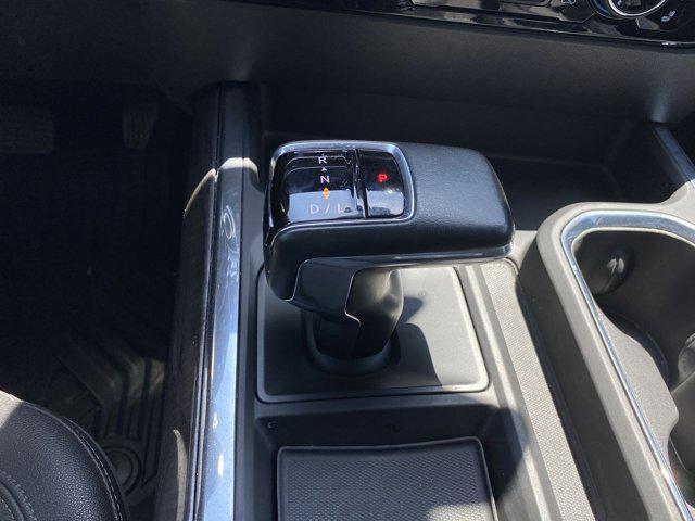 Photo of 2022 Silver Ice Metallic Chevrolet Silverado 1500