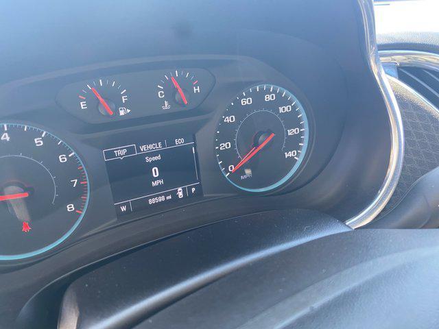 Photo of 2019 Summit White Chevrolet Malibu