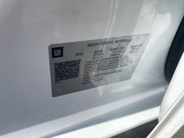 Photo of 2019 Summit White Chevrolet Malibu