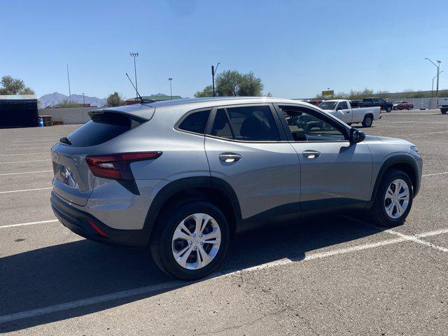 Photo of 2024 Sterling Gray Metallic Chevrolet Trax