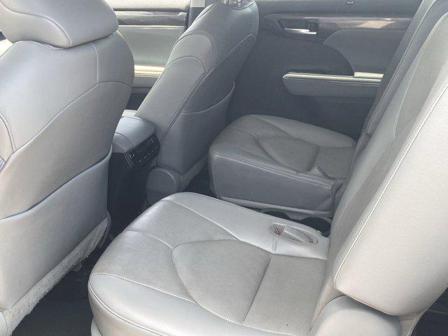 Photo of 2023 Celestial Silver Metallic Toyota Highlander