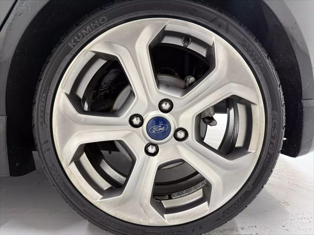 Photo of 2016 Shadow Black Ford Fiesta