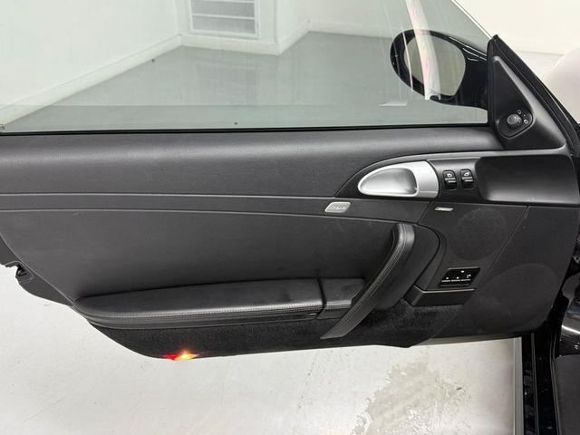 Photo of 2008 Black Porsche 911