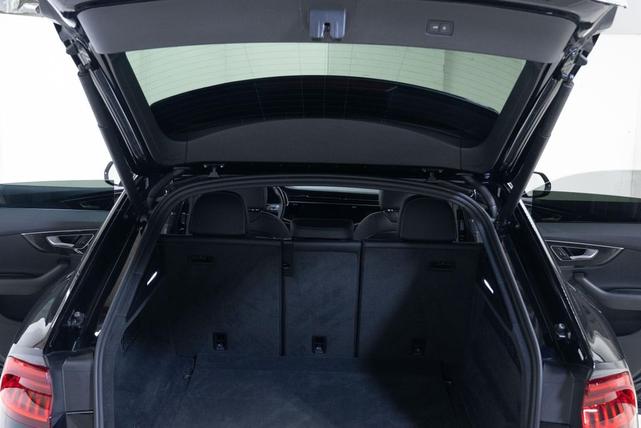 Photo of 2019 Black Audi Q8
