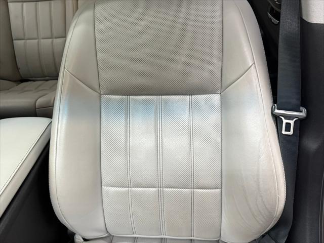 Photo of 2017 Eminent White Pearl Lexus ES 350
