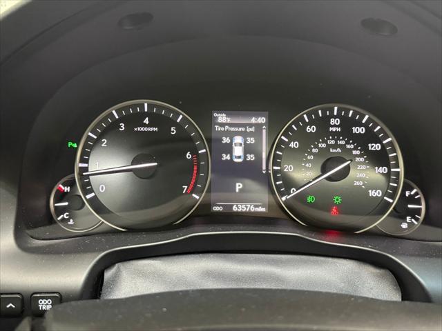 Photo of 2017 Eminent White Pearl Lexus ES 350