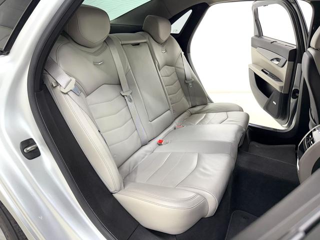 Photo of 2017 Radiant Silver Metallic Cadillac CT6
