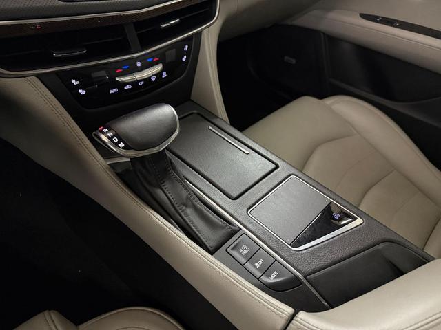 Photo of 2017 Radiant Silver Metallic Cadillac CT6
