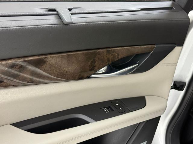 Photo of 2017 Radiant Silver Metallic Cadillac CT6