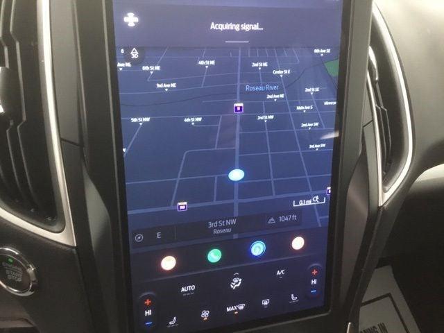 Photo of 2024 Oxford White Ford Edge