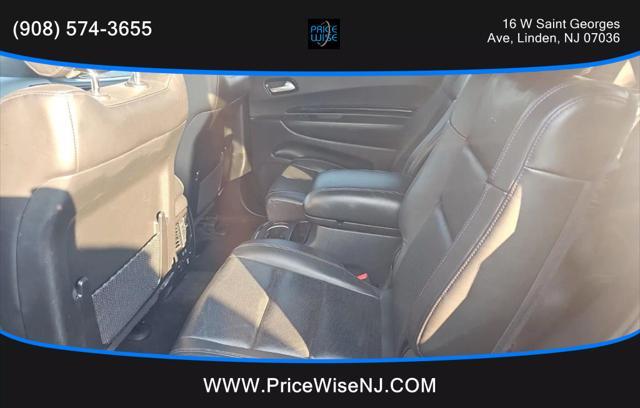 Photo of 2022 DB Black Clearcoat Dodge Durango