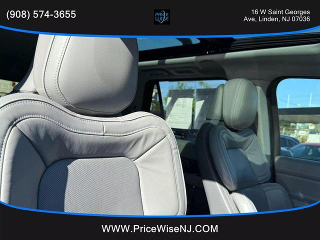 Photo of 2019 Black Lincoln Navigator