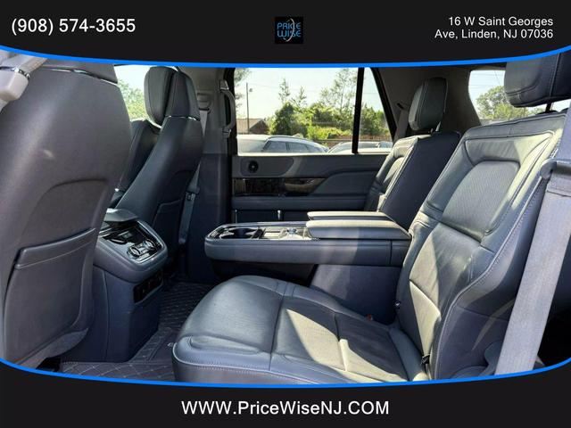 Photo of 2019 Black Lincoln Navigator