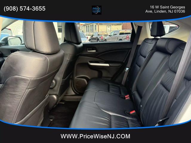 Photo of 2014 White Honda CR-V