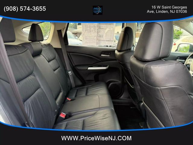 Photo of 2014 White Honda CR-V