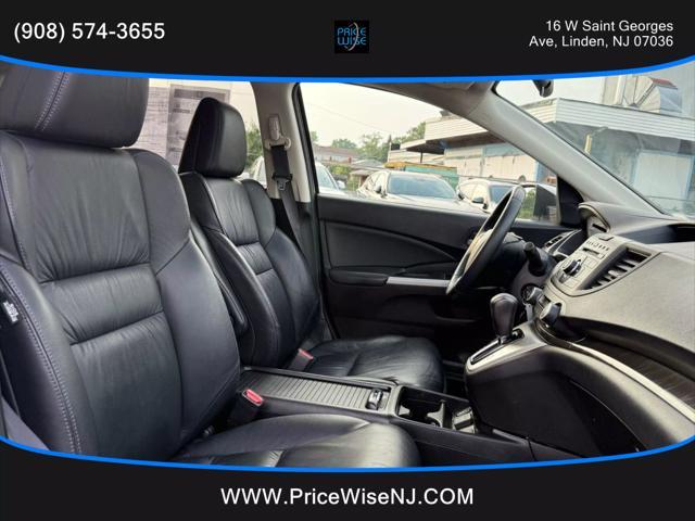 Photo of 2014 White Honda CR-V