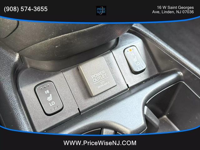 Photo of 2014 White Honda CR-V