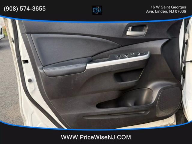Photo of 2014 White Honda CR-V