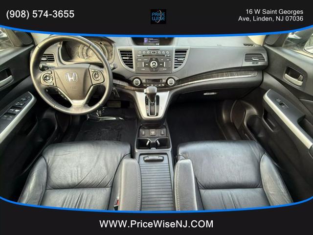 Photo of 2014 White Honda CR-V