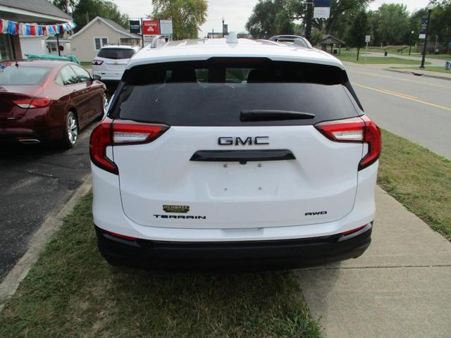 Photo of 2023 Summit White GMC Terrain
