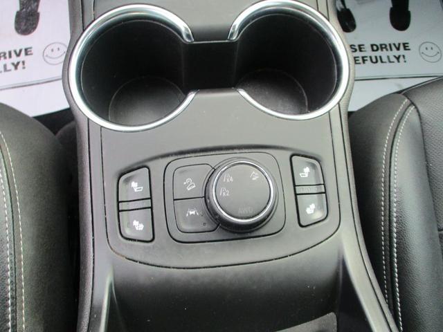Photo of 2023 Summit White GMC Terrain