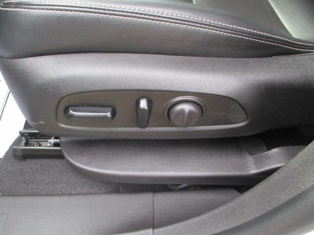 Photo of 2023 Summit White GMC Terrain