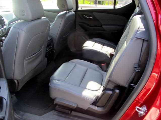Photo of 2018 Cajun Red Tintcoat Chevrolet Traverse