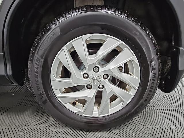 Photo of 2016 White Diamond Pearl Honda CR-V