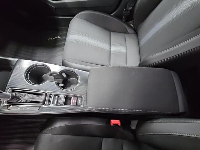 Photo of 2026 Platinum White Pearl Honda Civic