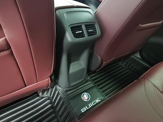 Photo of 2025 Smokey Amethyst Metallic Buick Envision