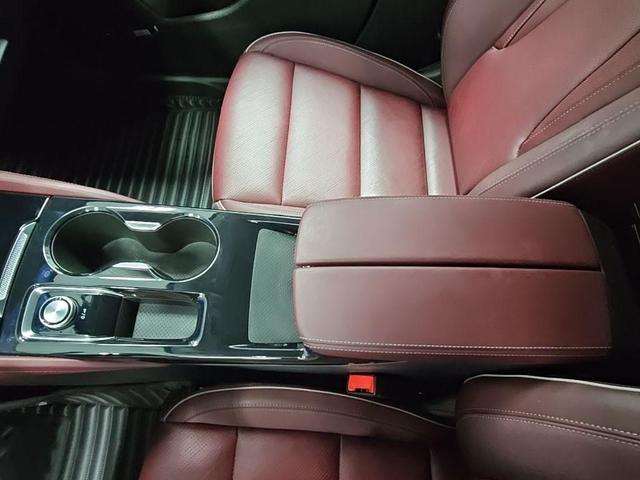 Photo of 2025 Smokey Amethyst Metallic Buick Envision